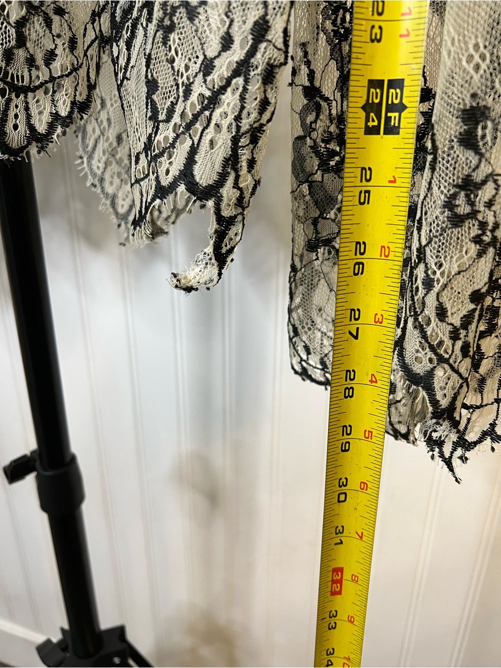 Altar’d State A Beautiful Soul Black & Cream Lace Blouse w/Ribbon Sleeve.Size 1X - Picture 9 of 9